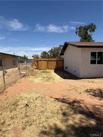 21975 Mohican, Apple Valley, CA 92307