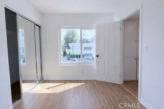 14947 Dickens Street 1, Sherman Oaks, CA 91403