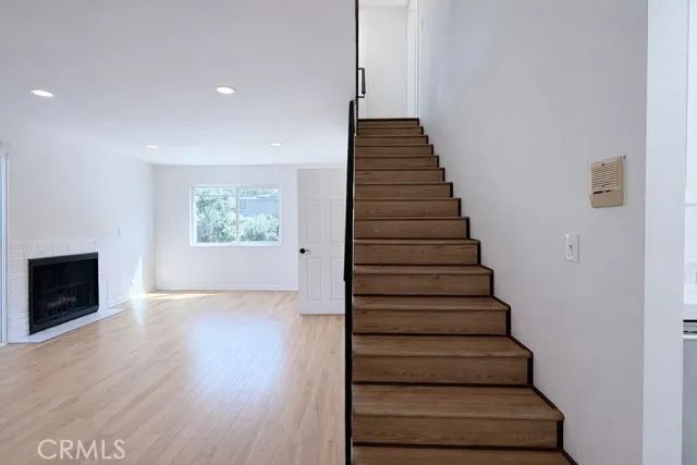 14947 Dickens Street 1, Sherman Oaks, CA 91403