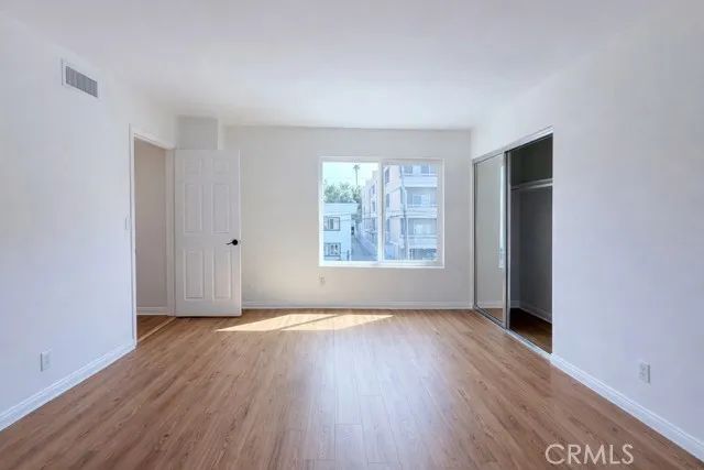 14947 Dickens Street 1, Sherman Oaks, CA 91403