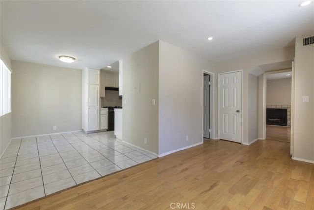 14947 Dickens Street 1, Sherman Oaks, CA 91403