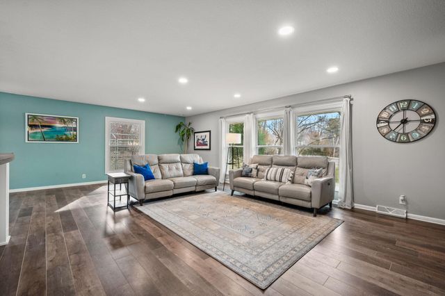 6165 Pleasant Avenue, Excelsior, MN 55331