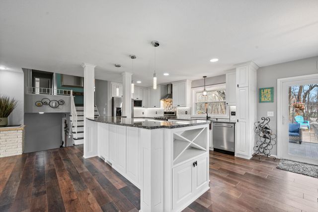 6165 Pleasant Avenue, Excelsior, MN 55331