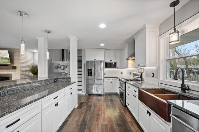 6165 Pleasant Avenue, Excelsior, MN 55331