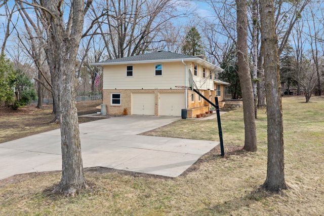 6165 Pleasant Avenue, Excelsior, MN 55331