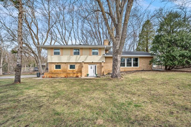 6165 Pleasant Avenue, Excelsior, MN 55331