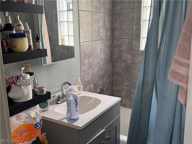 1205 Shannon Road, Girard, OH 44420