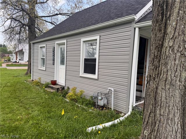 1205 Shannon Road, Girard, OH 44420
