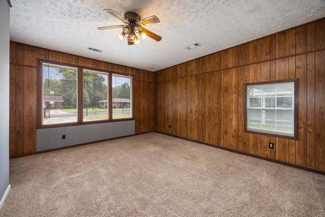 1301 8th Street South, Phenix City, AL 36869