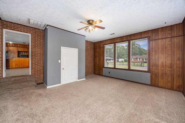 1301 8th Street South, Phenix City, AL 36869