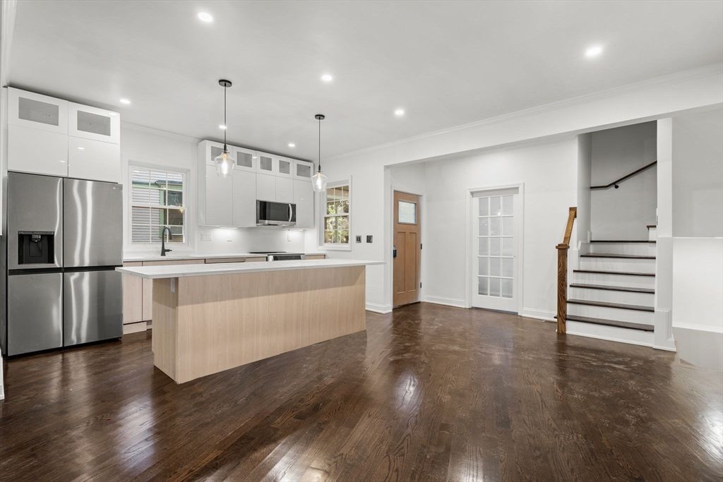 21 Greystone Rd 2, Malden, MA 02148