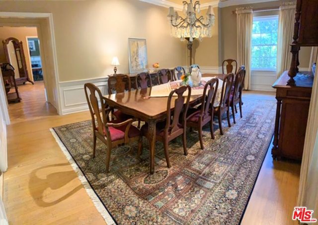 1717 CHEVY CHASE Drive, Beverly Hills, CA 90210