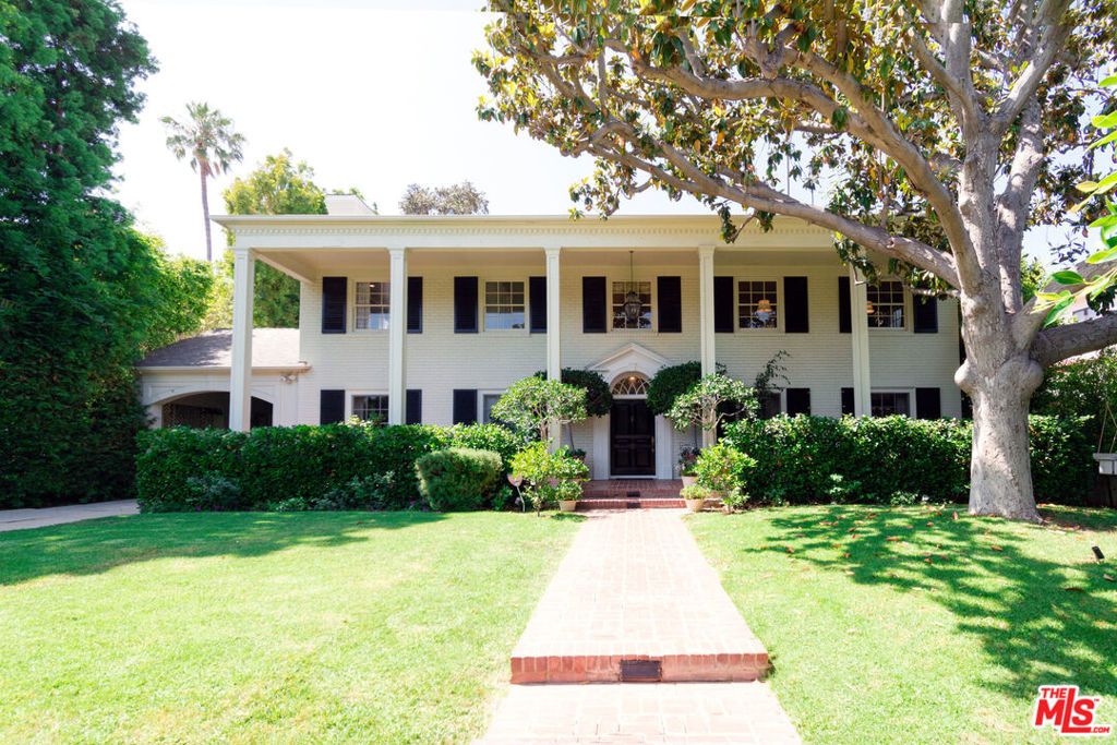 1717 CHEVY CHASE Drive, Beverly Hills, CA 90210