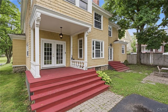 216 Highland Avenue, Syracuse, NY 13203