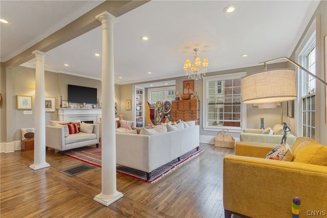 216 Highland Avenue, Syracuse, NY 13203