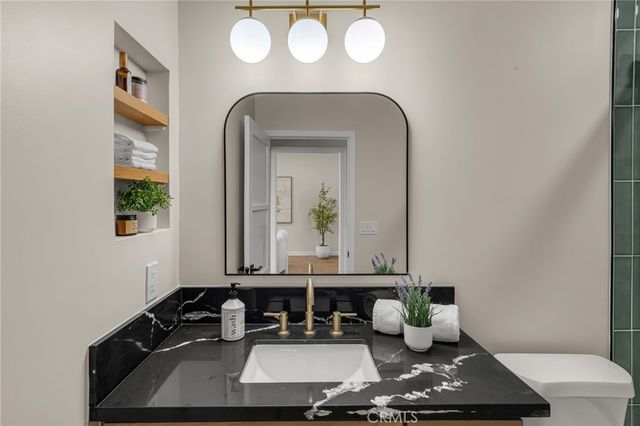 5309 Maymont, Los Angeles, CA 90043