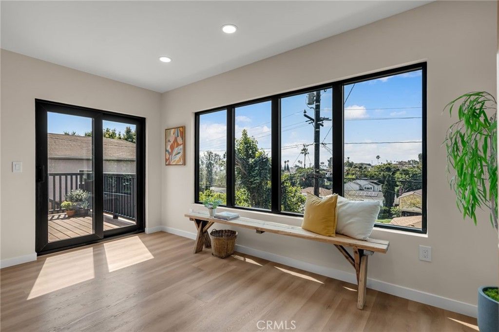 Image 15 of property listing at 5309 Maymont, Los Angeles, CA 90043
