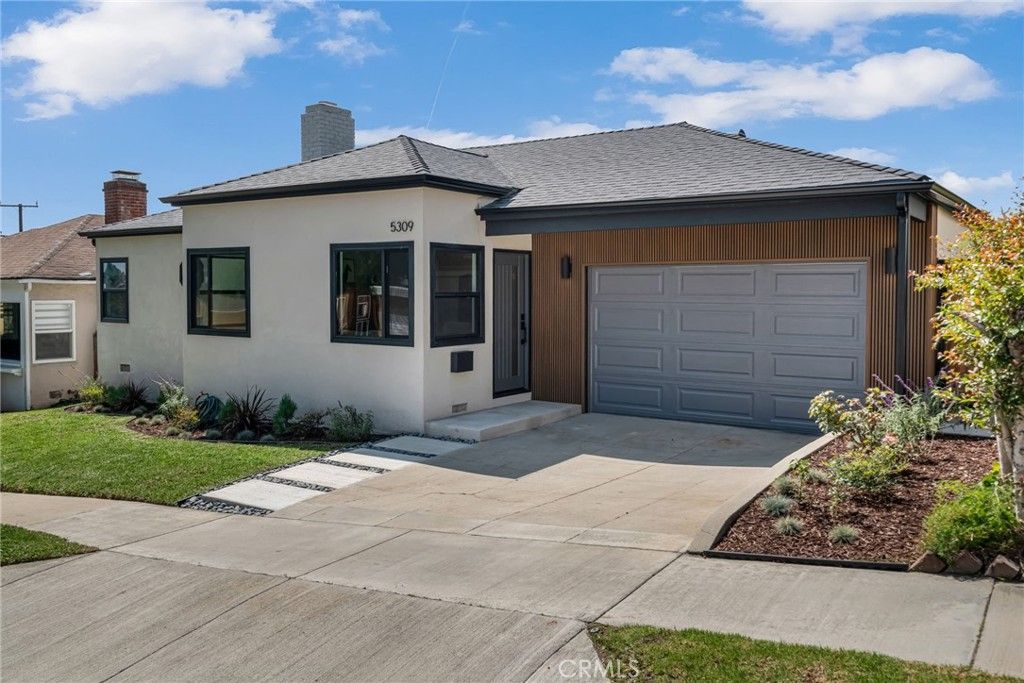 Image 2 of property listing at 5309 Maymont, Los Angeles, CA 90043