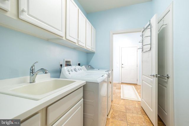 279 GOLDENROD DR, Upper Gwynedd, PA 19446