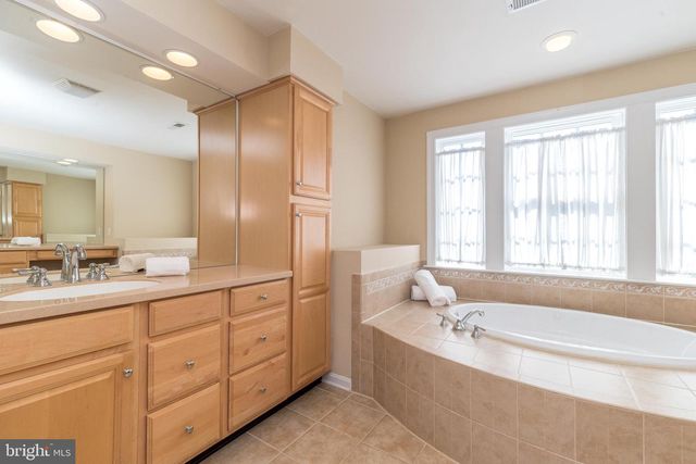 279 GOLDENROD DR, Upper Gwynedd, PA 19446