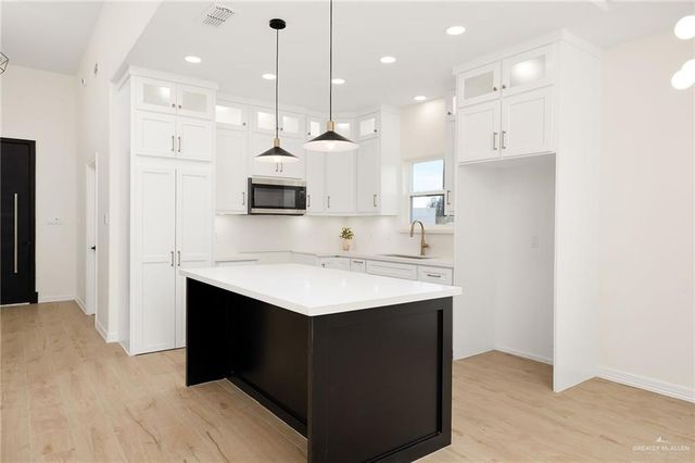 3103 E La Cienega Drive, Edinburg, TX 78542