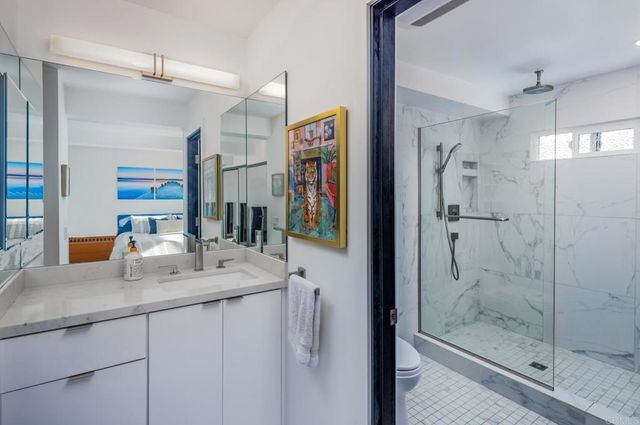 2331 Caringa Way 38, Carlsbad, CA 92009