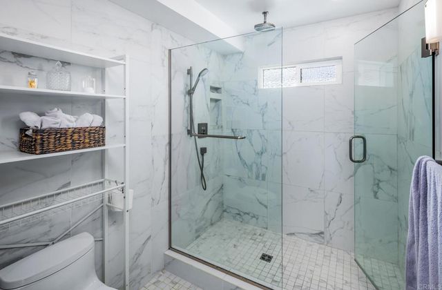 2331 Caringa Way 38, Carlsbad, CA 92009