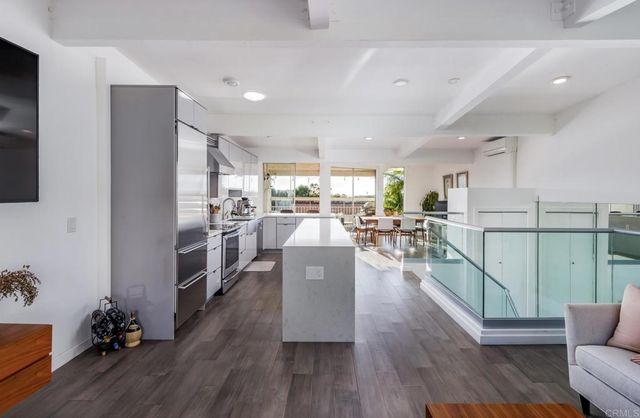 2331 Caringa Way 38, Carlsbad, CA 92009