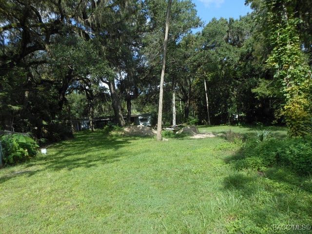 2400 N Junglecamp Road, Inverness, FL 34453