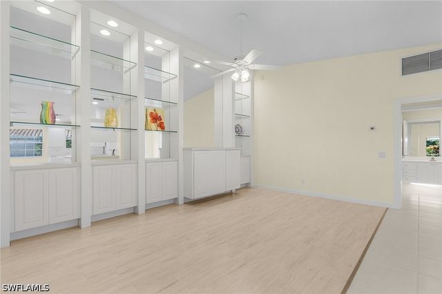 4187 Saint George LN, Naples, FL 34119