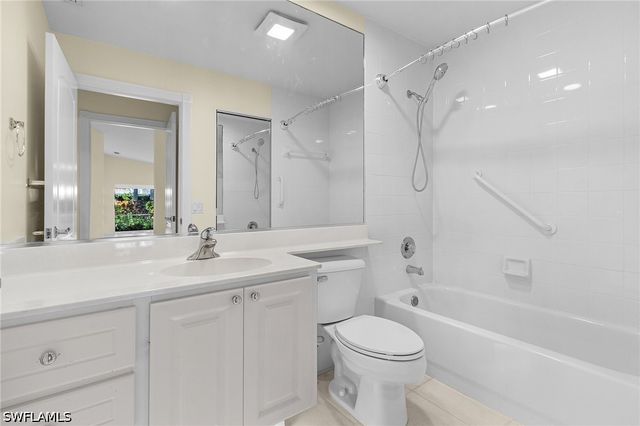 4187 Saint George LN, Naples, FL 34119