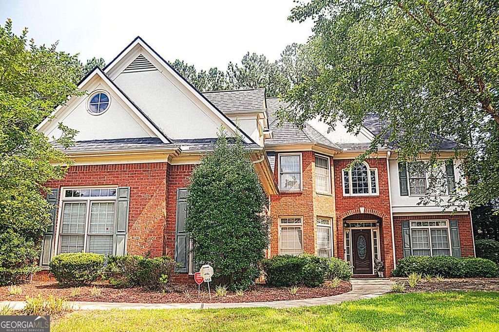 555 Stoneglen SW, Atlanta, GA 30331
