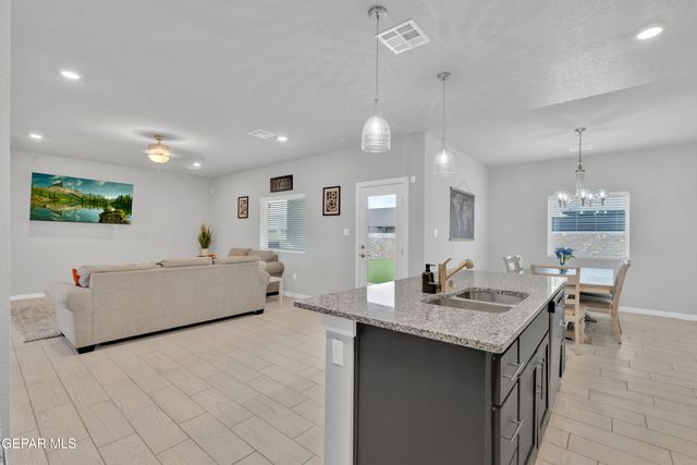 12638 Zollinger Avenue, El Paso, TX 79928