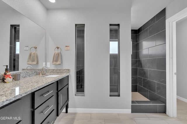 12638 Zollinger Avenue, El Paso, TX 79928