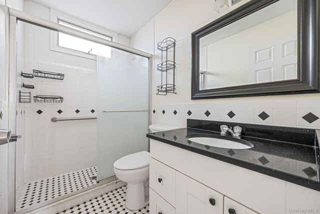 38 Berger Avenue, Amityville, NY 11701