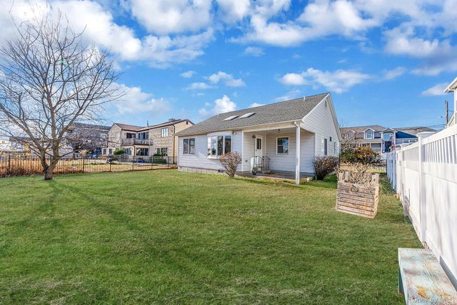 38 Berger Avenue, Amityville, NY 11701