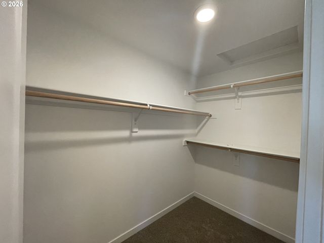 20751 Ne Thompson Ter, Fairview, OR 97024