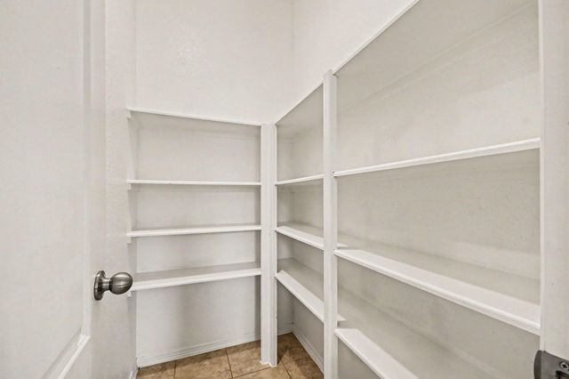 13211 Barrington Oaks Circle, Houston, TX 77044