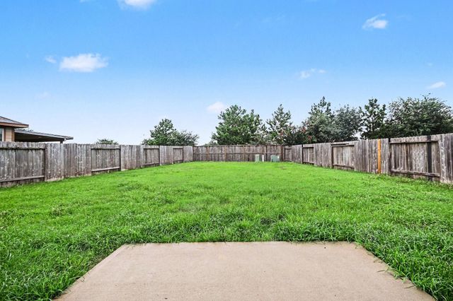 13211 Barrington Oaks Circle, Houston, TX 77044