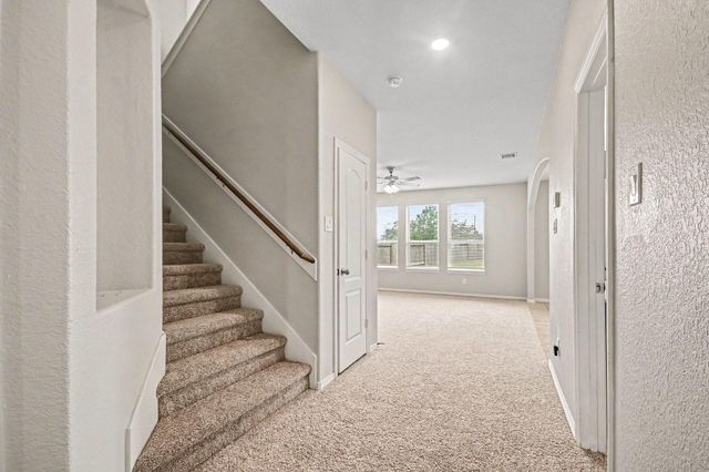 13211 Barrington Oaks Circle, Houston, TX 77044