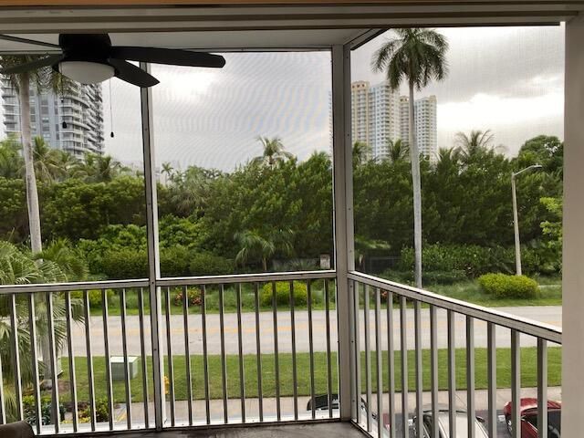 300 Diplomat Parkway 307, Hallandale Beach, FL 33009