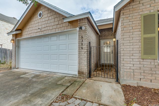 5306 Tomas, San Antonio, TX 78240