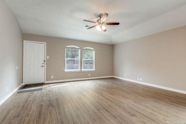 5306 Tomas, San Antonio, TX 78240