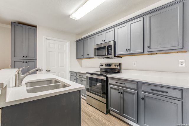 5306 Tomas, San Antonio, TX 78240