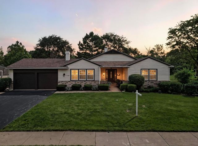 954 W Peregrine Drive, Palatine, IL 60067