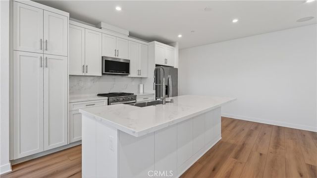 1430 W Cara, Anaheim, CA 92805