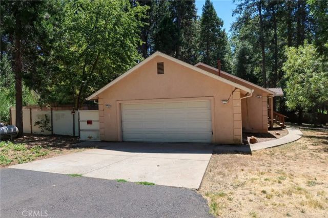 14870 Wildlife Drive, Magalia, CA 95954