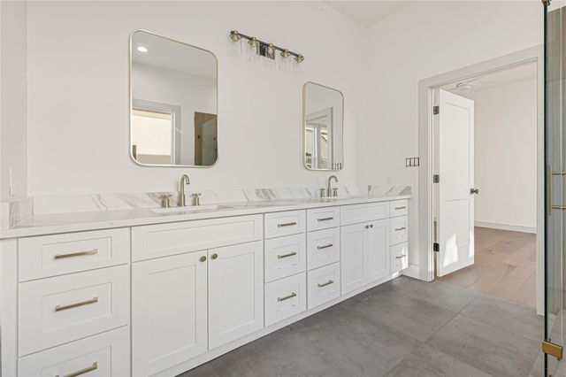 5619 Val Verde Street A, Houston, TX 77057