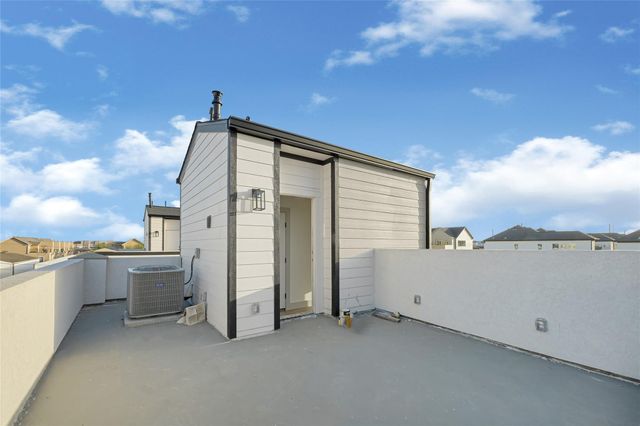 5619 Val Verde Street A, Houston, TX 77057