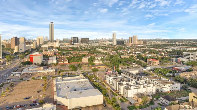 5619 Val Verde Street A, Houston, TX 77057